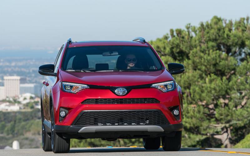 toyota corolla cross hybrid vs rav4 hybrid